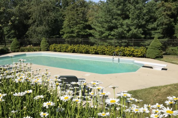 Cost of Pool Deck Leveling in Rowlett